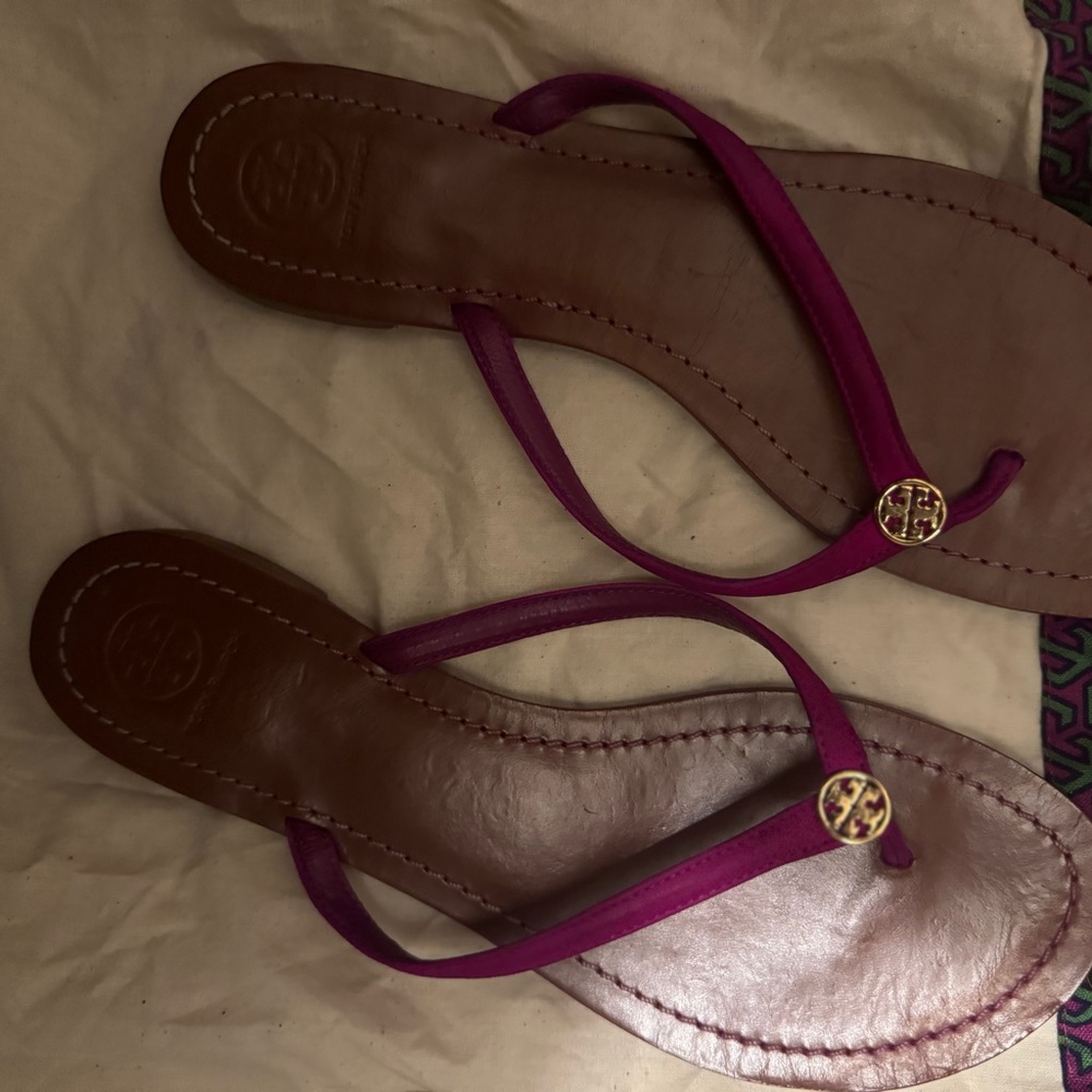 Tory Burch Women's Fuchsia Sandals